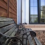 Vandrarhem Magic Garden