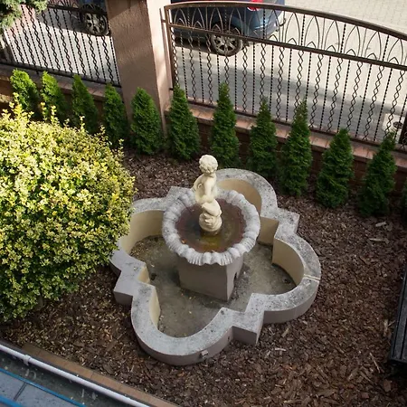 Hostel Magic Garden *